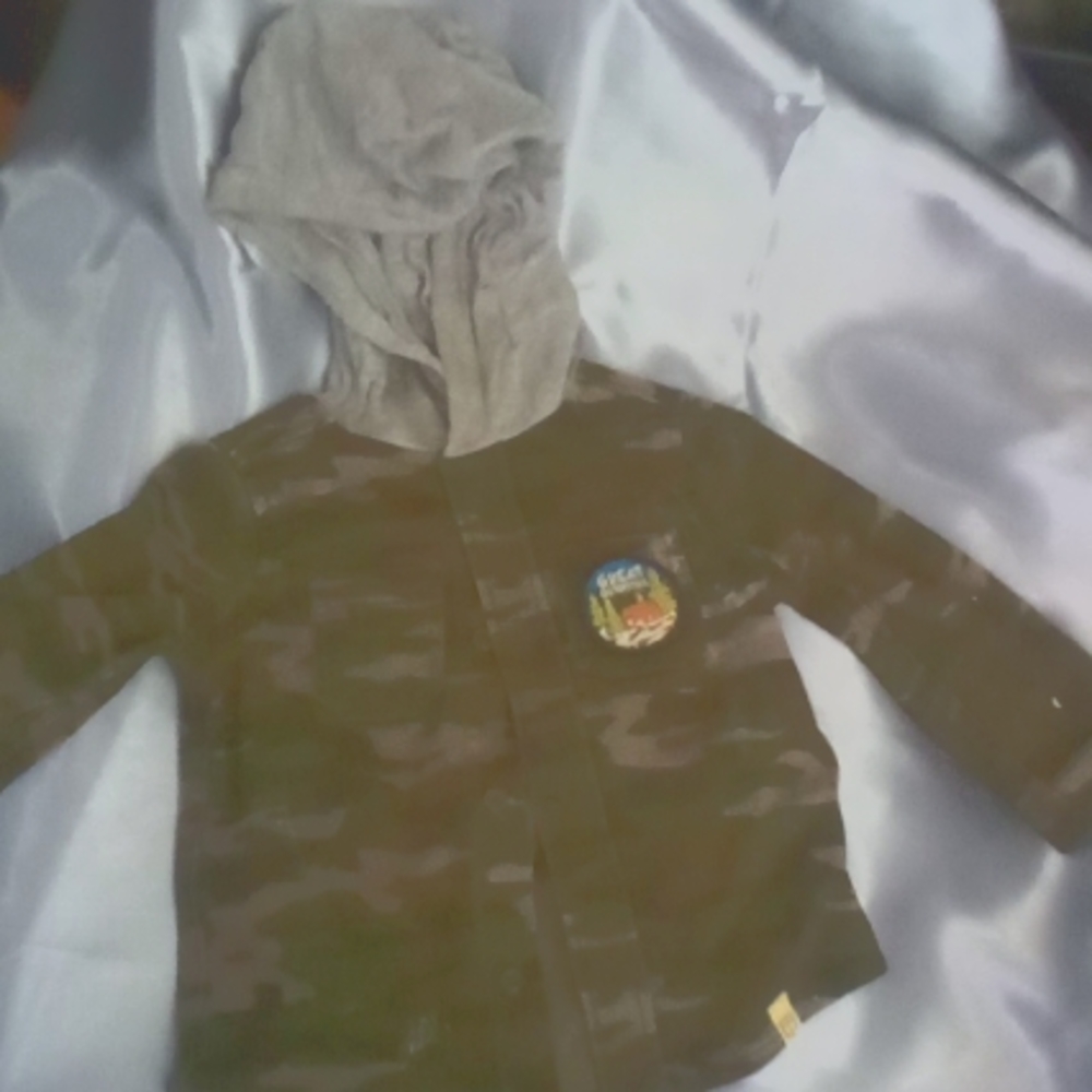 Camo jacket with grey hood